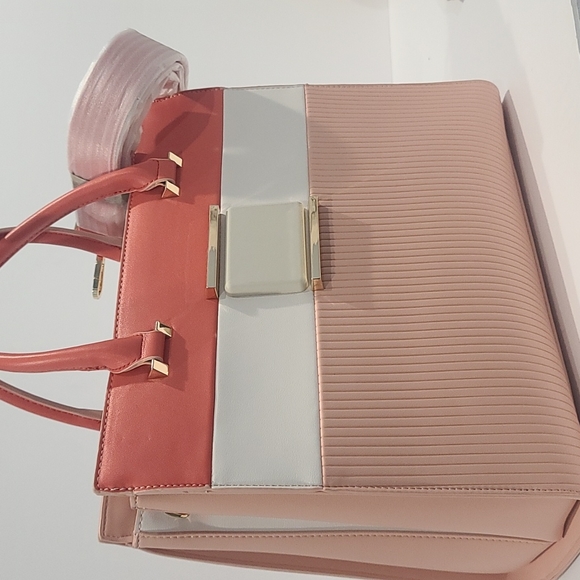 🆕Alessia Massimo Colorblock Top Handle Bag - Coral / White / Peach NWT's - Picture 9 of 14